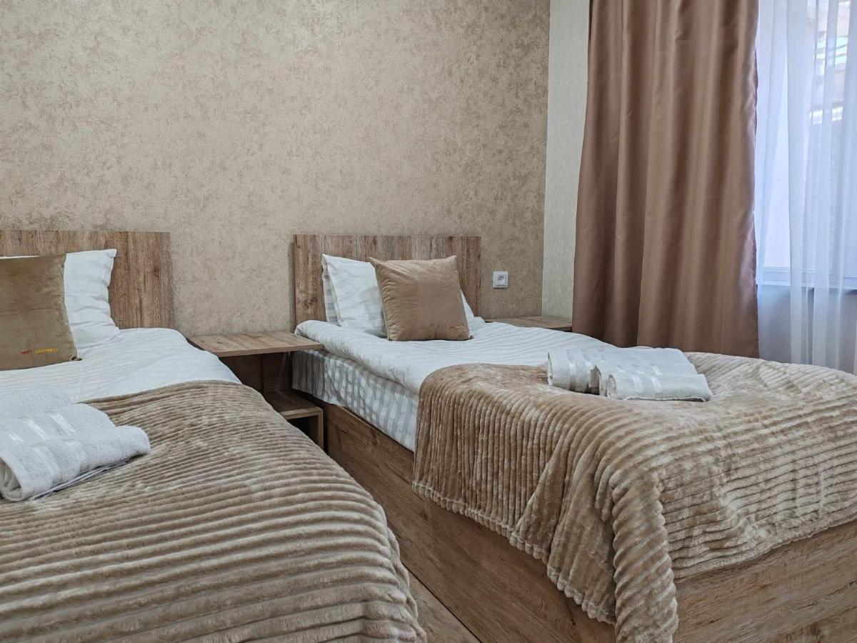 Sun House Hotel Jechegnadzor Buitenkant foto
