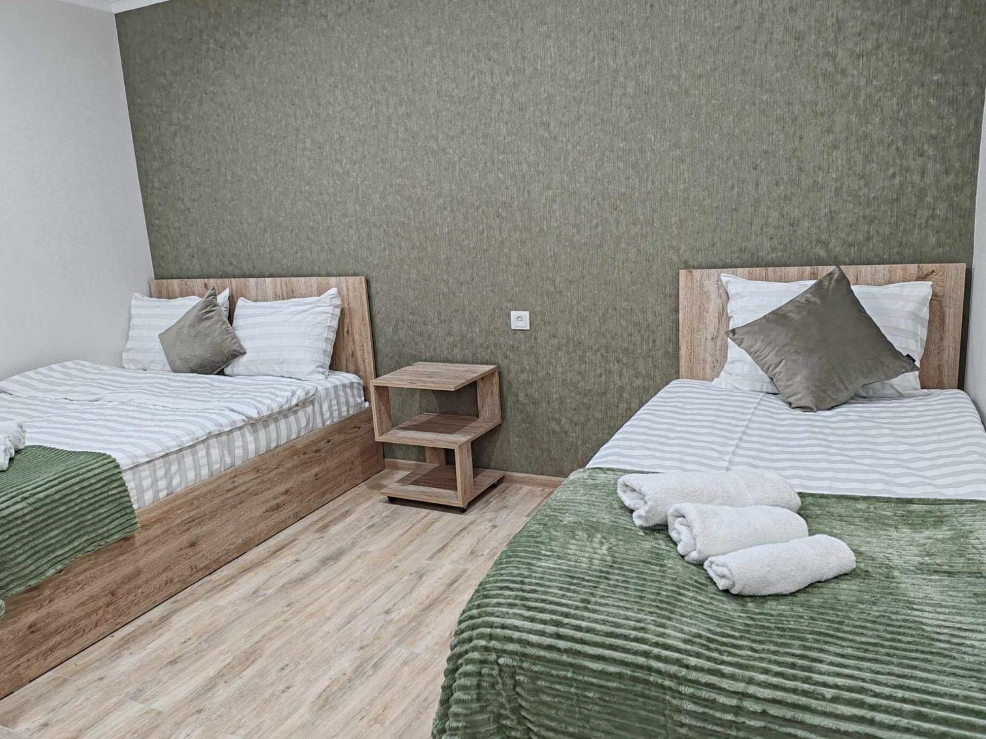 Sun House Hotel Jechegnadzor Buitenkant foto