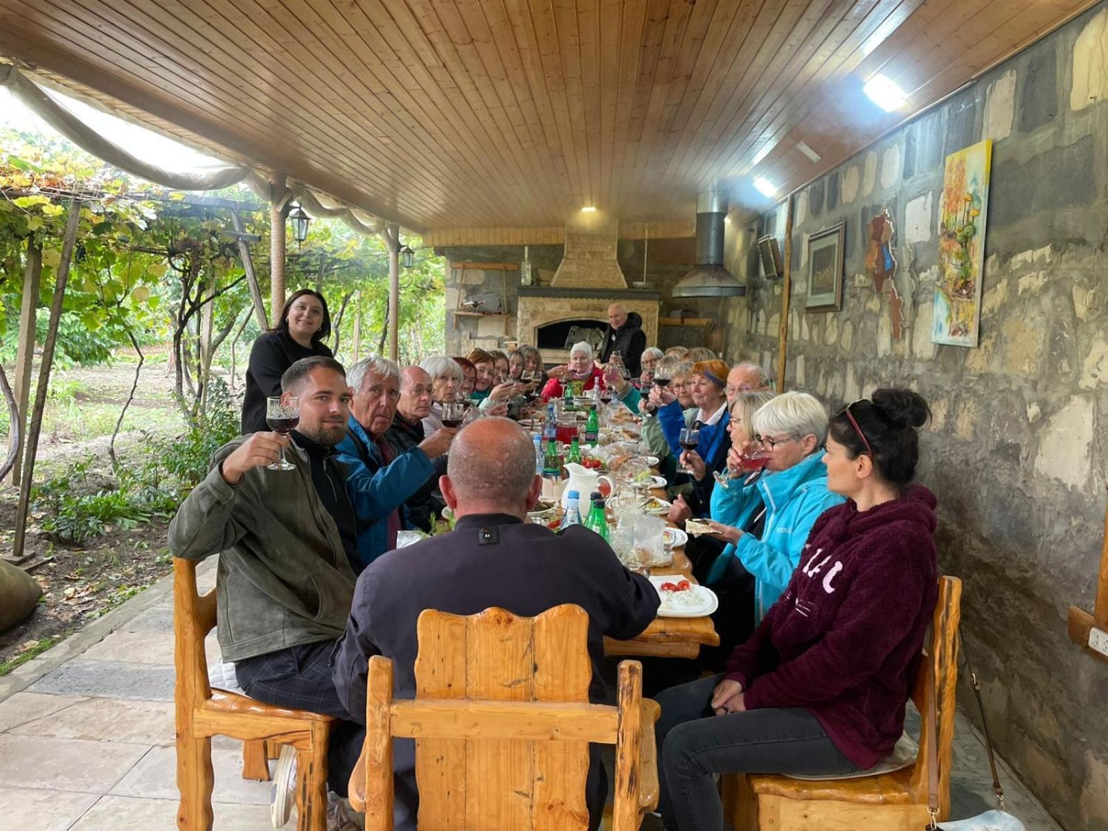 Sun House Hotel Jechegnadzor Buitenkant foto